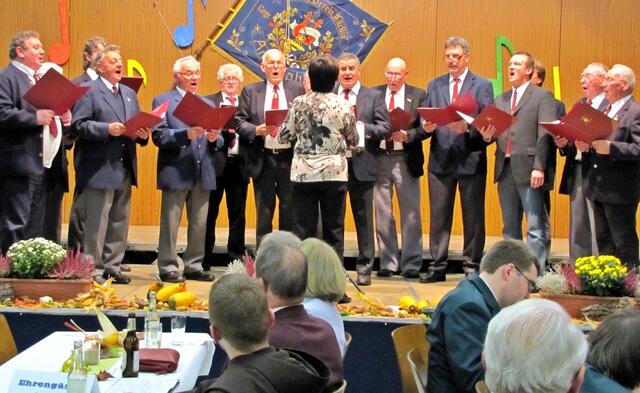 Gesangverein Nieder-Ofleiden - Leitung: Frau Gudrun Feldbusch