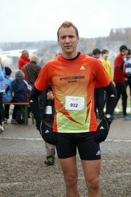 Tobias Gröbl domierte den Harburger Karablauf