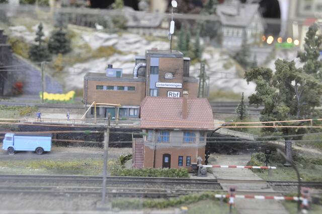 ... alles Gebäude die im laufenden Bahnbetrieb auch benötigt würden.