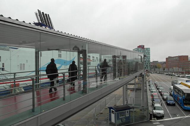 Sehr positiv entwickelt sich der Passagierbereich im Hafen. Neben dem Kreuzfahrtbereich ist auch das Reisen mit den Fähren weiter im Trend.