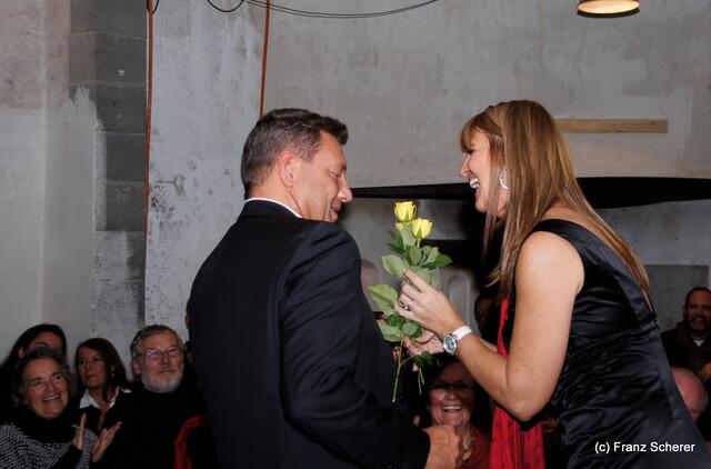22.44 schwindelfrei unterwegs - Premierenlesung der zur Buchveröffentlichung der Autorinnen Gisa Feldmayer und Andrea Schmied in der Augsburger Werkstatt-Galerie Krüggling am 08.11.2012