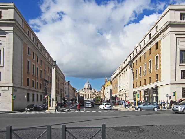 Via della Conciliazione mit Petersdom.