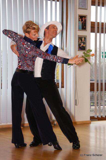 TSC Blau-Weiß-Rot Friedberg e.V. - Tag der offenen Tür 2012 - Showprogram mit Thomas und Christine Langer