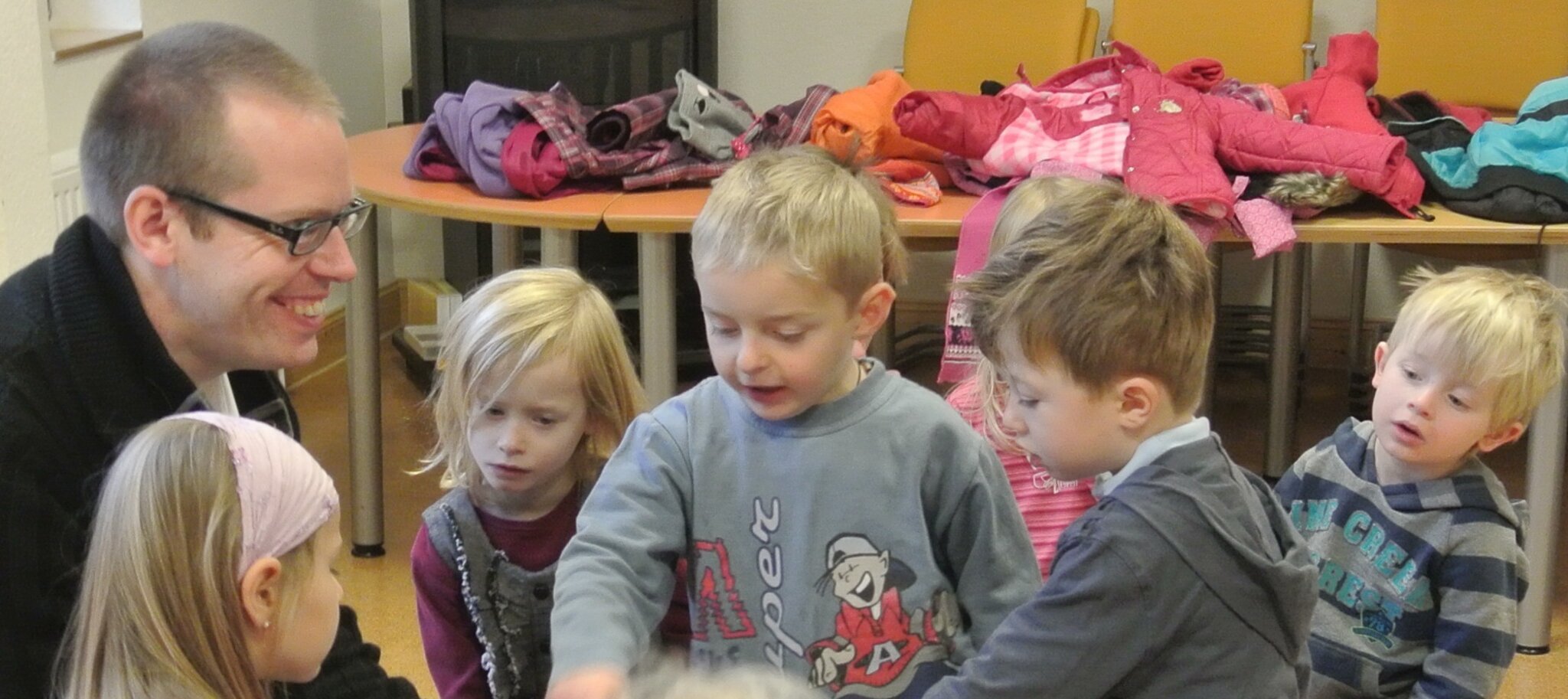 Licht liest im katholischen Kindergarten! - Lehrte