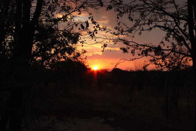 Traumhafter Sonnenuntergang in Mankwe © Michael Stauner