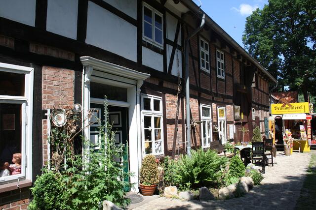 Blick auf den Eingang des Mühlencafes