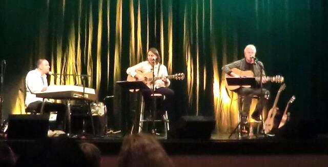 Beim Konzert "Süden" im Stadtsaal Dillingen a. d. Donau