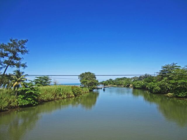 Puerto Limón - Costa Rica. 
Bootsfahrt auf den Tortuguero-Kanälen.