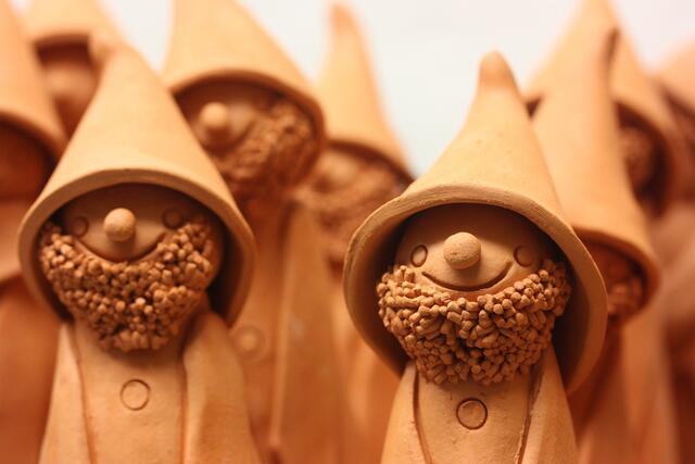 Die Herren, noch ganz nackt...