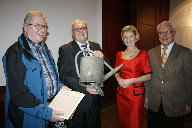 Zur Ausstellungseröffnung des Bundesbeauftragten für die Unterlagen der Staatssicherheit der ehemaligen DDR kam Konrand Felber, Leiter der Außenstelle Dresden und Zeitzeuge