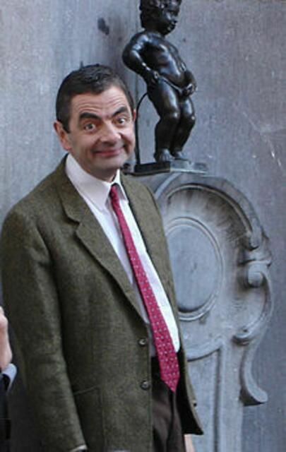 Zeitgeist-     Mr.Bean in Brüssel- Mr.Bean ist der schwarze rechts oben.....