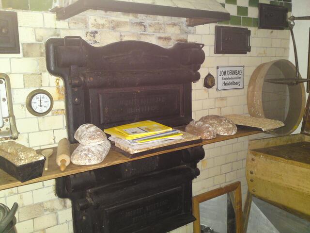 Bäckerei mit Holzofen