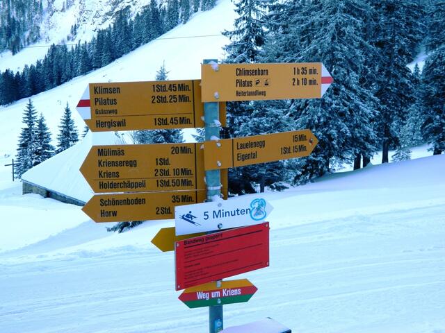 Hier gibt es auch gut ausgewiesene Wanderwege - leider im Winter teilweise gesperrt
