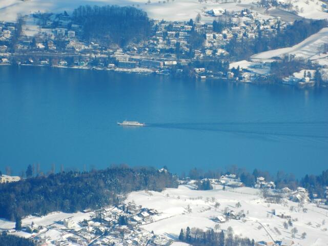 Das Mittagsschiff auf dem Rückweg nach Luzern