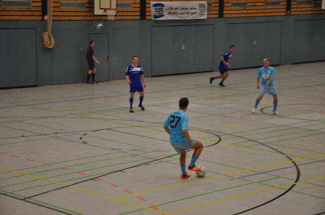 OSV Hannover (hellblau) gegen TSV Schloß-Ricklingen - standen am Ende des Turniers im Viertelfinale.