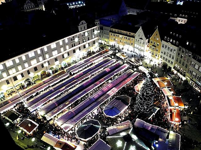 Augsburger Christkindlsmarkt 2012 oben vom Perlach aus | Foto: Roland Wegner