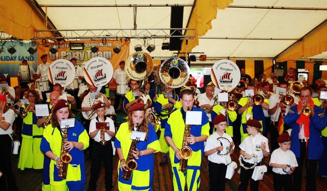 Showband aus den Niederlanden: "Tis Niks Wut Niks"