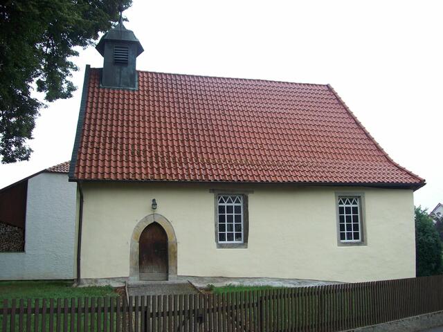 Die kleine Kapelle bei Tageslicht