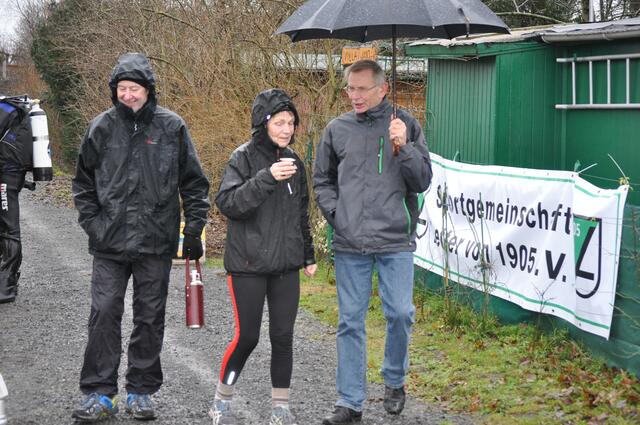 Noch schnell ein Schluck Tee und großes Danke sagen an das Orga Team. Sie kommen gewiss nächstes Jahr wieder, dann zum 18. Mal.