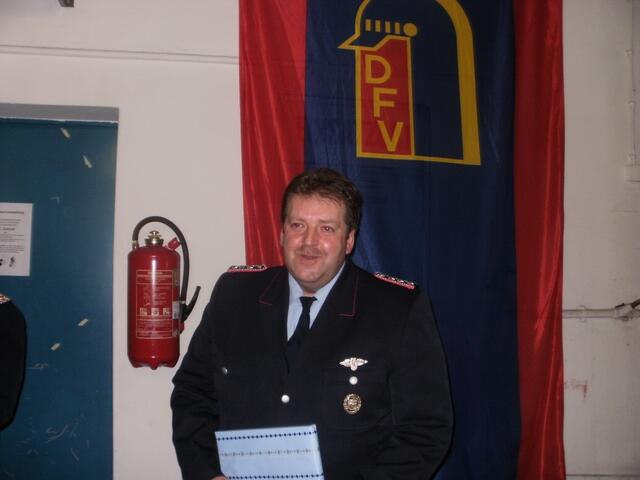 Andreas Ihle trat nach 24jähriger Tätigkeit als Gerätewart nicht mehr zur Wahl an und scheidet aus dem Kommando aus.    DANKE Bodi!!!