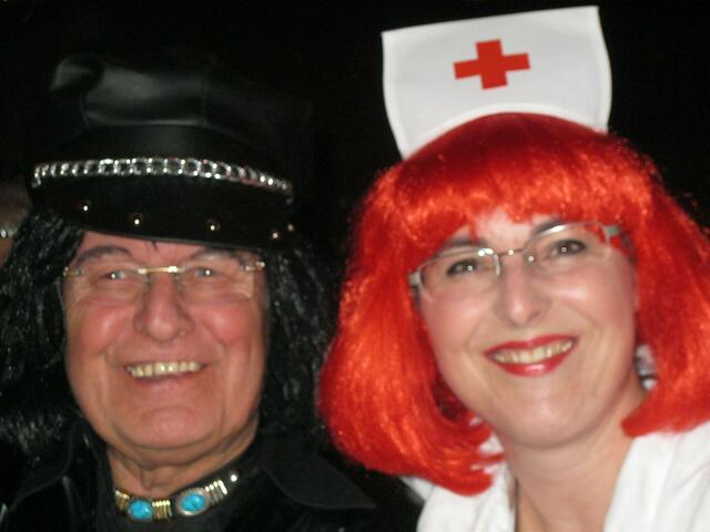 Krankenschwester und..., oder Vater und Tochter | Foto: Norbert Schwalber