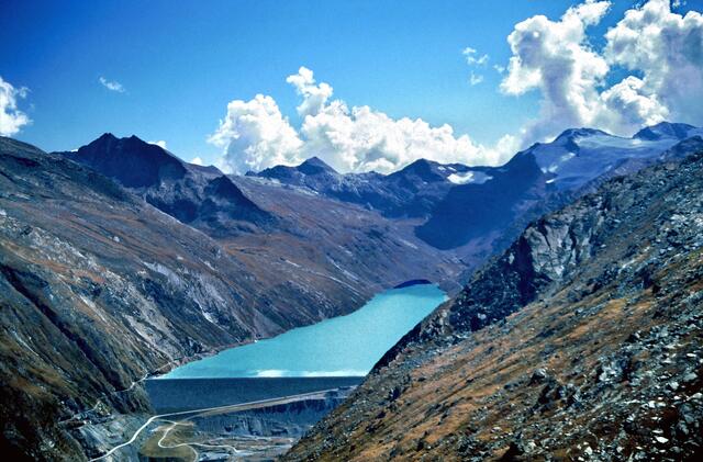 Der Mattmark-Stausee,  Start zum Monte Moro-Pass