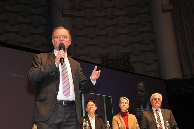 Stephan Weil: "Studiengebühren abschaffen!"