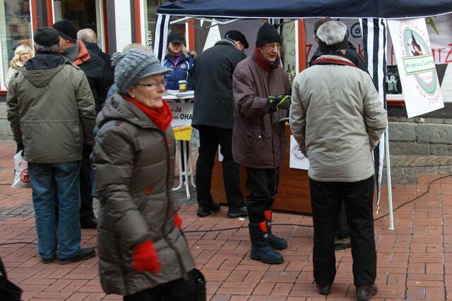 Der Informationsstand der BI "Für Osterode" war den ganzen Vormittag gut frequentiert