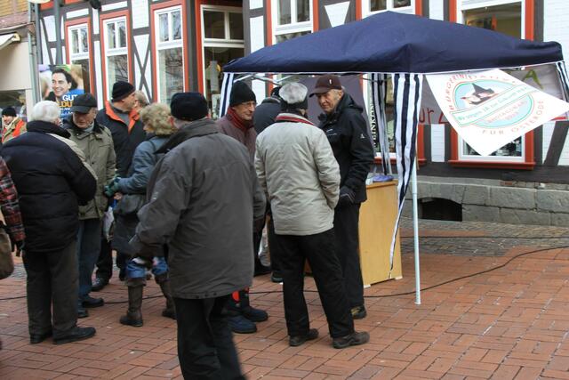 Der Informationsstand der BI "Für Osterode" war den ganzen Vormittag gut frequentiert