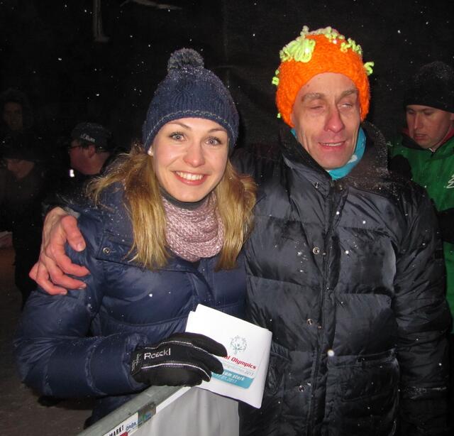 Magdalena Neuner mit Special Olympics Athlet Martin Leiminger