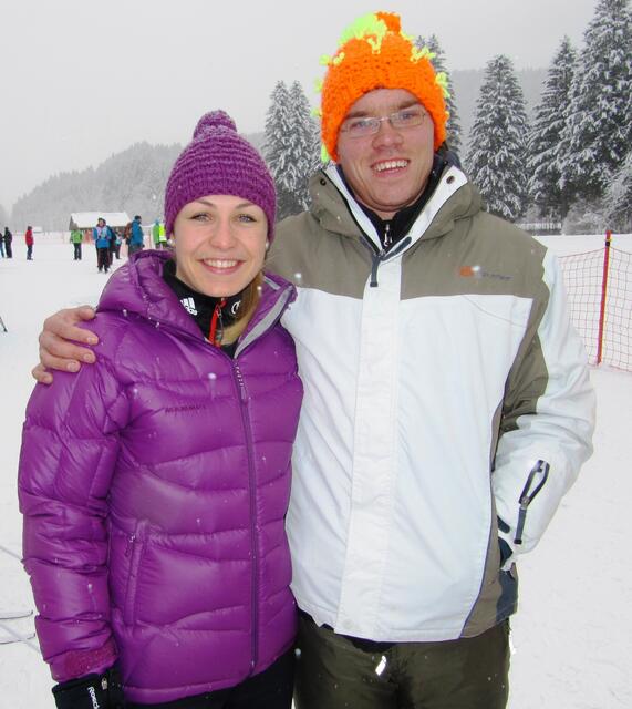 Magdalena Neuner mit Special Olympics Athlet Mickel Schwab