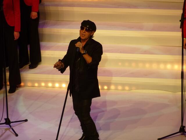 Klaus Meine in seinem Element. Vor dem hannoverschen Publikum.