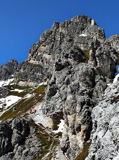 Vom Kreuzjoch zur Stekenburger Hütte unter dem dem Hohen Burgstall