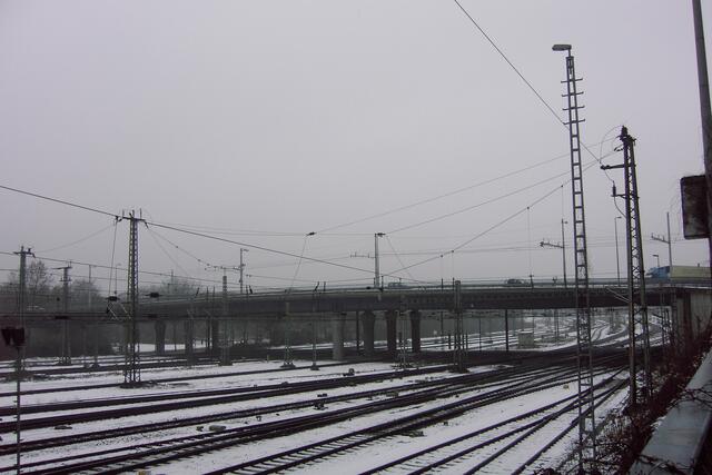 Blick auf die Brücke,von der ich die andern Fotos machte!---Blickrichtung Norden---