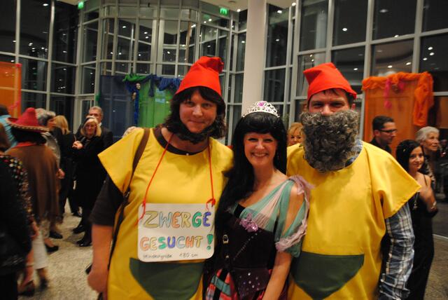 .....Schneewittchen mit nur zwei Zwergen und...