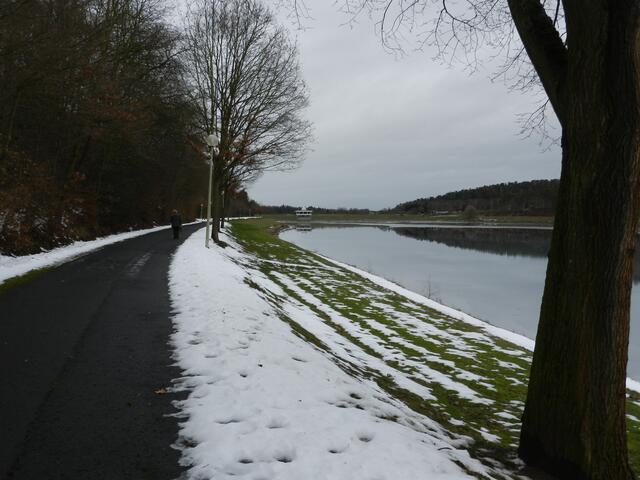 Uferstrasse.