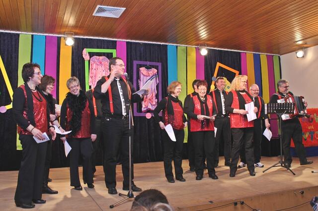 Die Herbachspatzen berichten seit 30 Jahren musikalisch über das Geschehen in Langenstein.