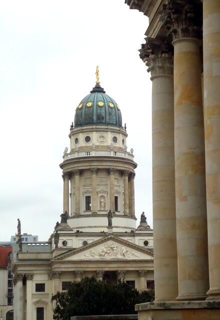 Blick auf den Deutschen Dom am Gendarmenmarkt Berlin (Foto: Katja Woidtke)