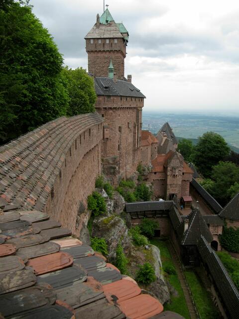 Königsbourg - eine Stauferburg von Kaiser Wilhelm II., sie wurde runderneuert