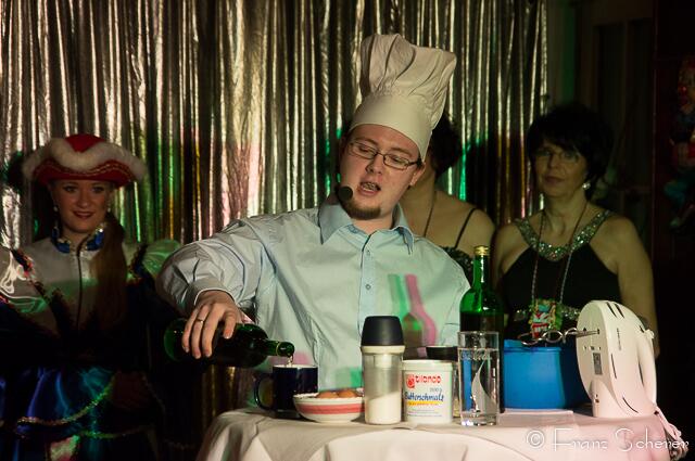 Großer ORCC-Faschingsball 2013 - Grandioses Debut: Sven Korper mit seiner nicht ganz alkoholfreien Kochshow