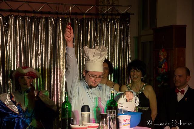 Großer ORCC-Faschingsball 2013 - Grandioses Debut: Sven Korper mit seiner nicht ganz alkoholfreien Kochshow