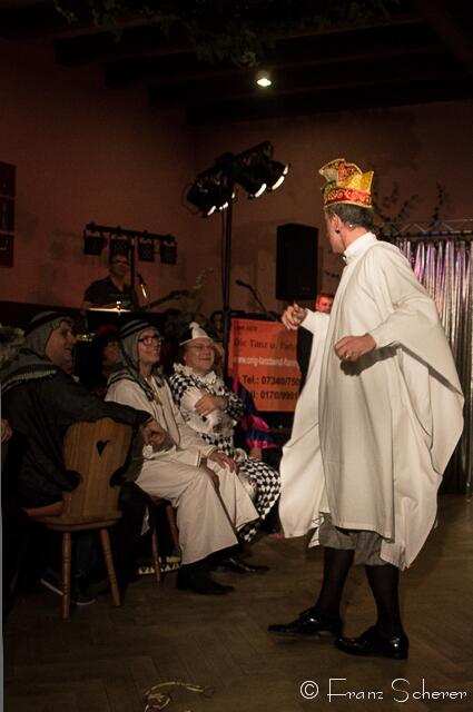 Großer ORCC-Faschingsball 2013 - Eine Klasse für sich: Dr. Hannes Pröller schlüpfte bei seinem Auftritt in die Rollen der ehemaligen ORCC-Präsidenten.