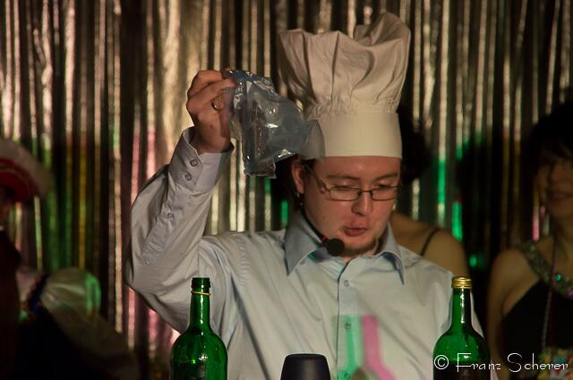 Großer ORCC-Faschingsball 2013 - Grandioses Debut: Sven Korper mit seiner nicht ganz alkoholfreien Kochshow