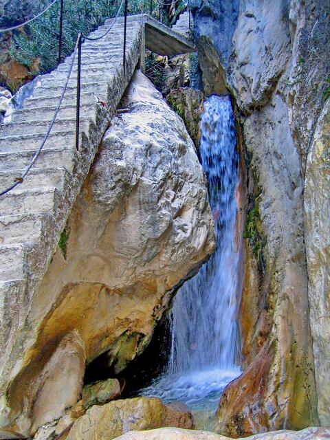 Kleiner Wasserfall zwischen Friligiana und Nerja