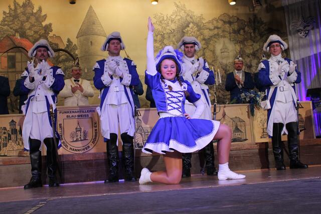 Tanz des Juniorenmariechens