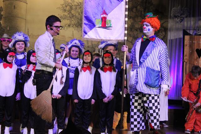 Julian (links) und Rainer Behrens führten durch das kleine Programm