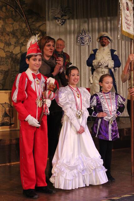 Auch am Rosenmontag schaute das Kinderprinzenpaar der Landeshauptstadt Hannover Prinz Janek I. und Prinzessin Elaine I. im Freizeitheim vorbei