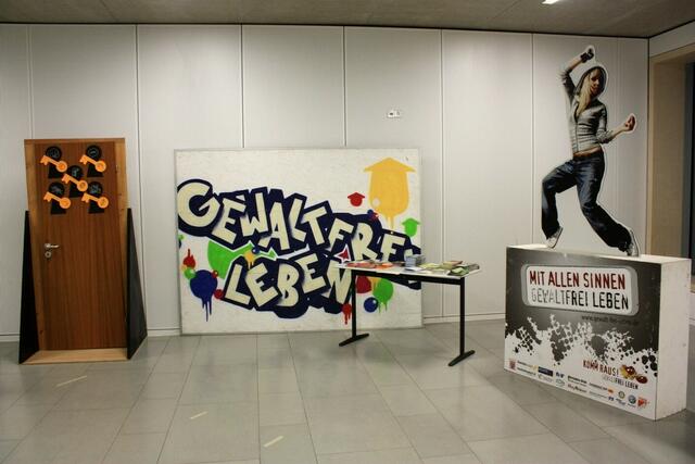 Beim Eingang zum Sinnesparcours