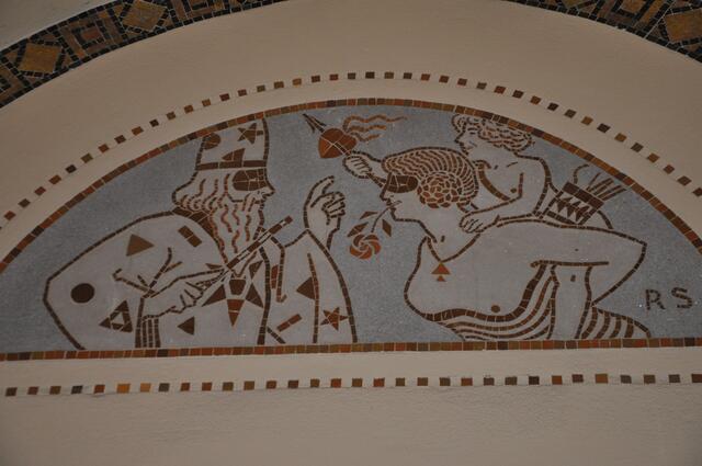 und Mosaikgebilde