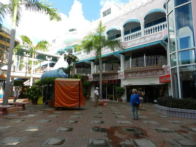 Innenhof in Oranjestad / Aruba
